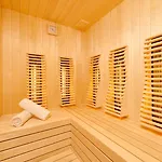 Hotel Garden Park Plava Laguna 4*