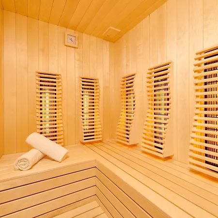 Szálloda Garden Park Plava Laguna 4*