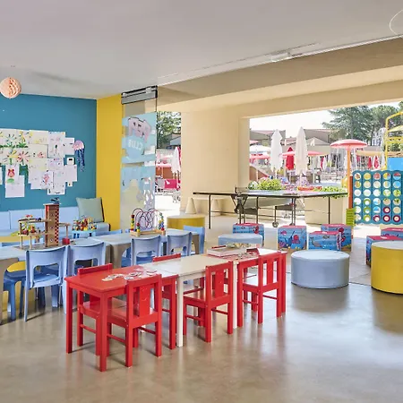 Garden Park Plava Laguna Szálloda 4*