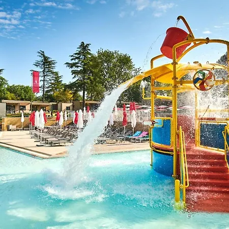 Hotel Garden Park Plava Laguna 4*