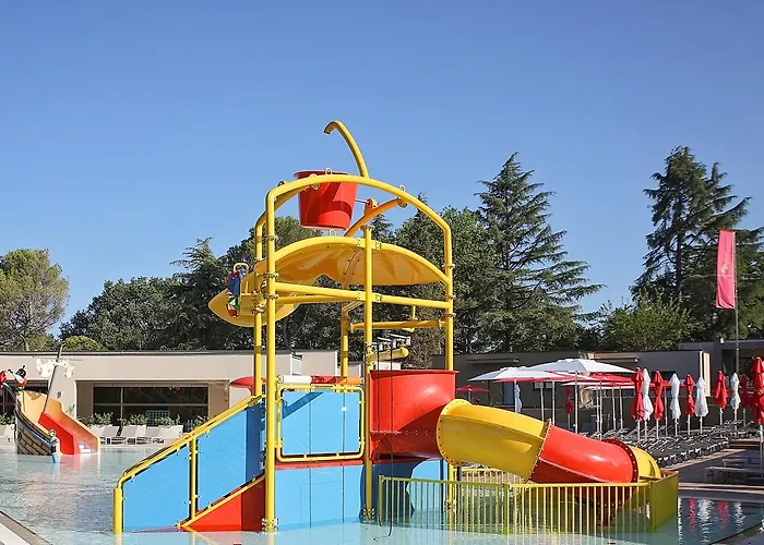 Hotel Garden Park Plava Laguna 4*