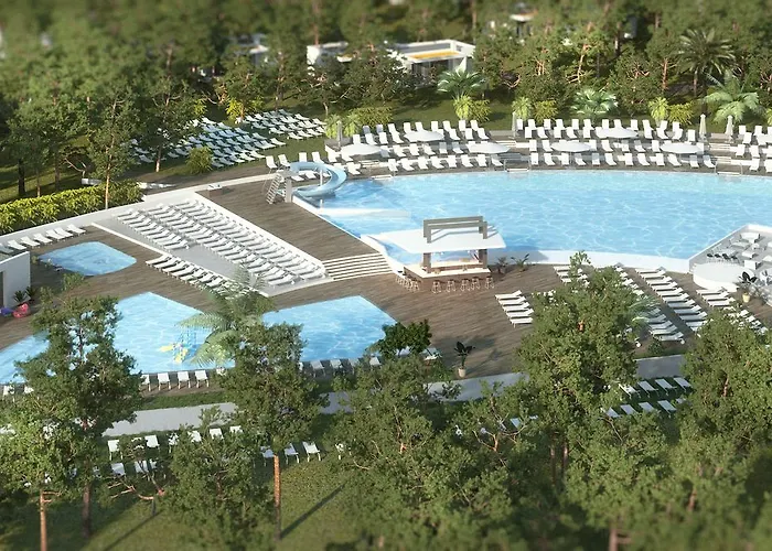 Garden Park Plava Laguna Hotel 4*