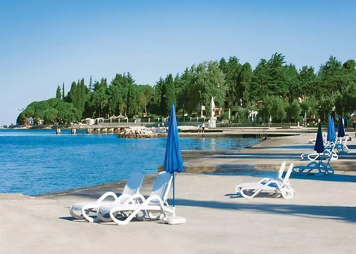 Hotel Garden Park Plava Laguna 4*