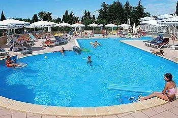 Hotel Garden Park Plava Laguna 4*